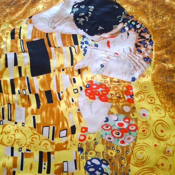 Vintage Abstract Silk Scarf – Gustav Klimt “The Kiss” Art Print Square - Picture 3 of 9